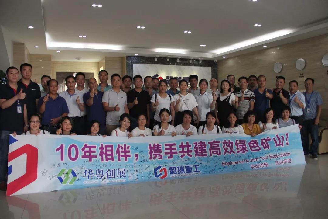 e26fc5fa83750a2d0c18880016ffde9c.jpg